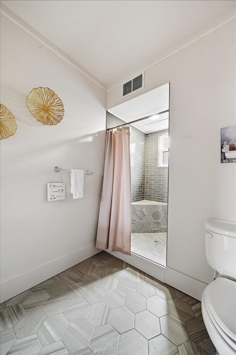Furnished Finder property 1056549_1 photo 12
