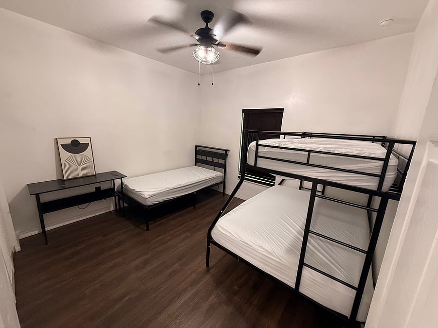 Furnished Finder property 1056553_1 photo 24