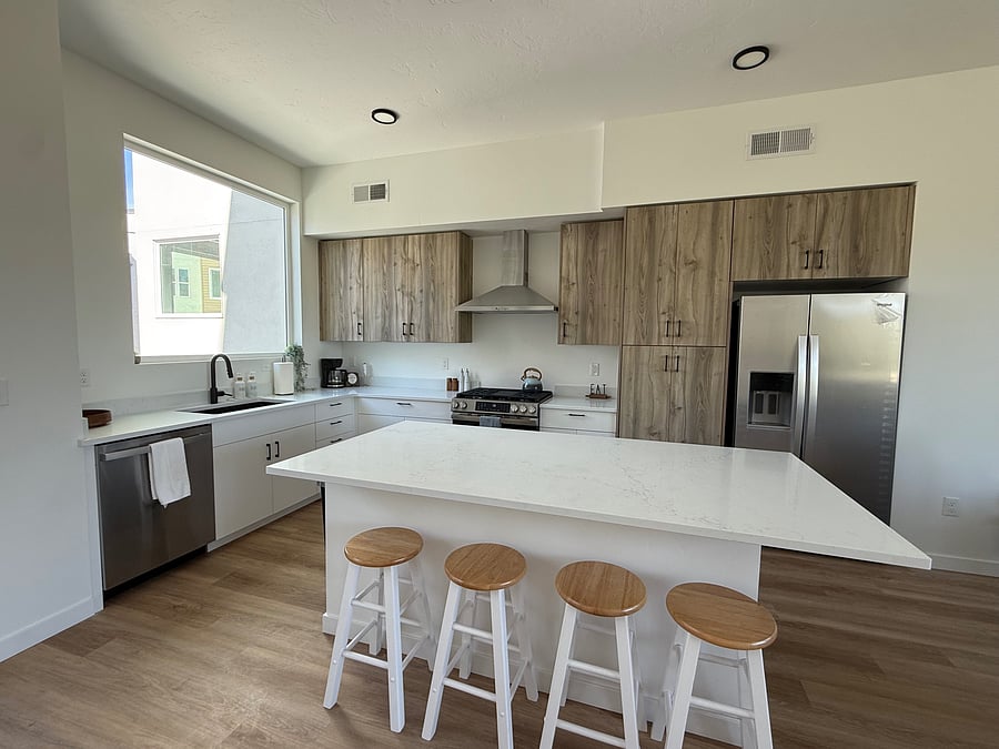 Furnished Finder property 1056612_1 photo 2