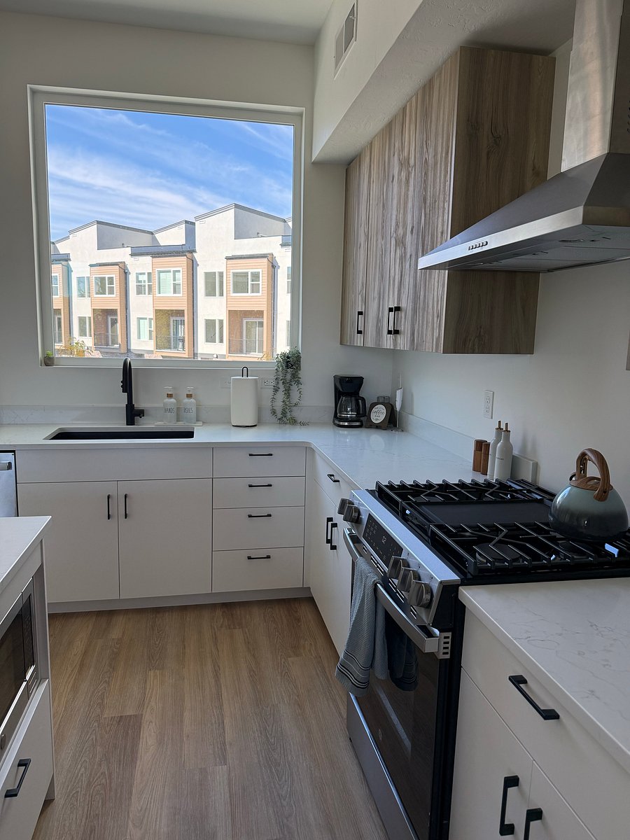 Furnished Finder property 1056612_1 photo 1
