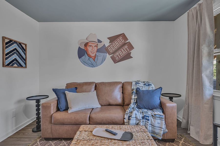 Furnished Finder property 1056841_1 photo 3