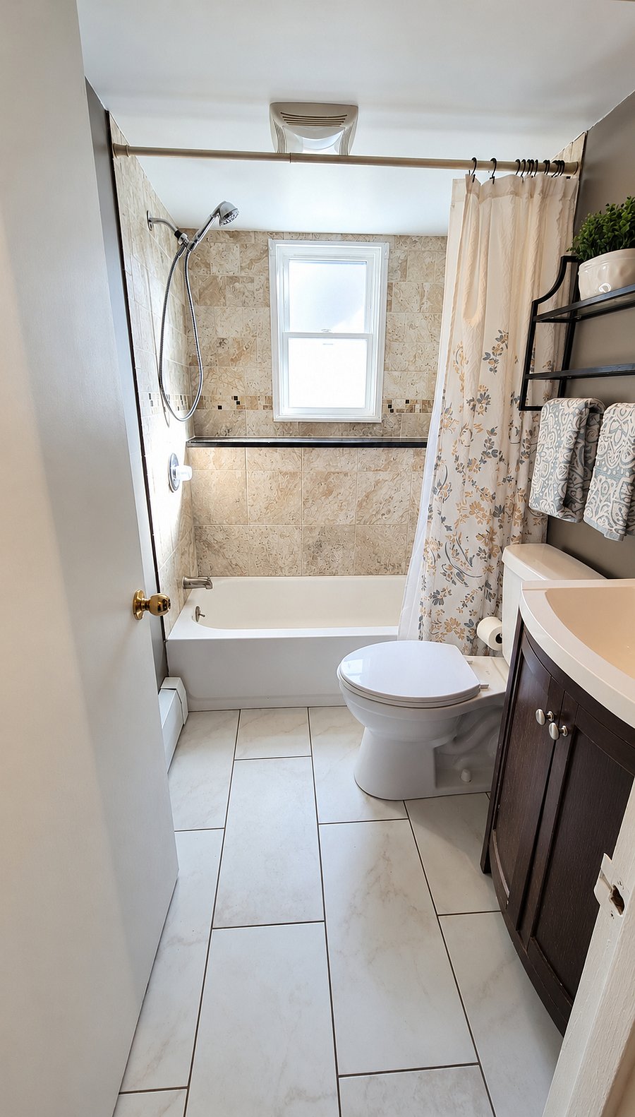 Furnished Finder property 1056847_1 photo 9