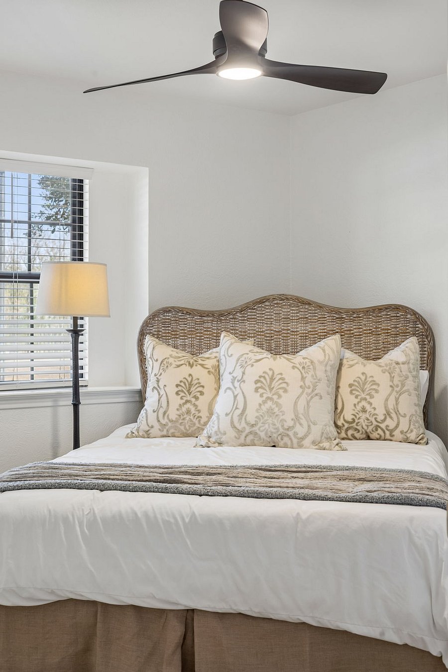 Furnished Finder property 1056867_1 photo 13
