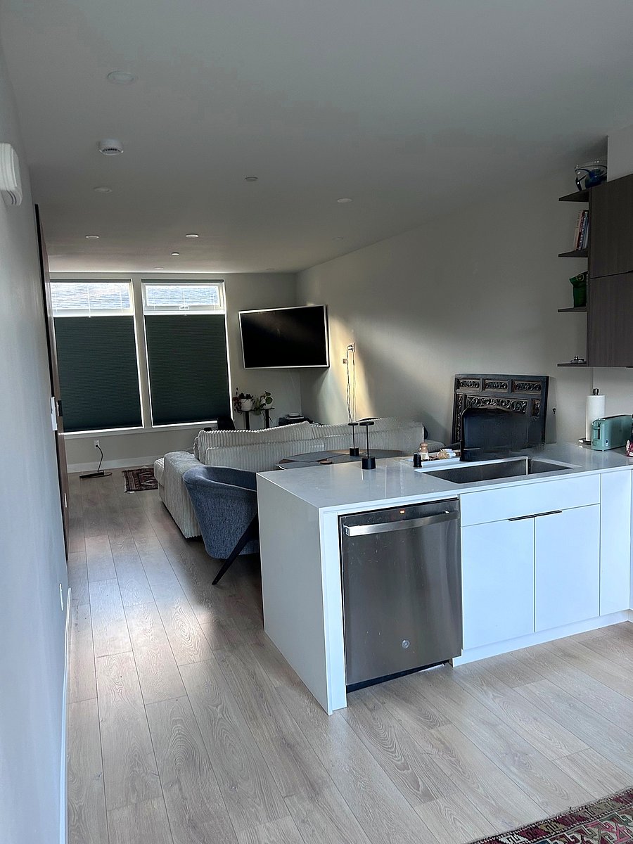 Furnished Finder property 1056880_1 photo 3