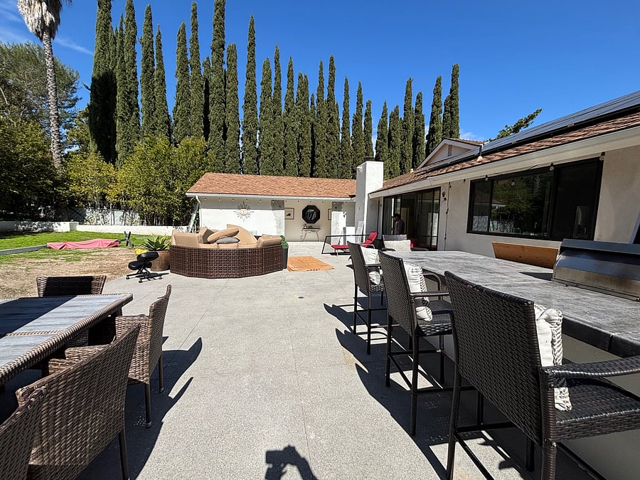 Furnished Finder property 1056946_1 photo 3