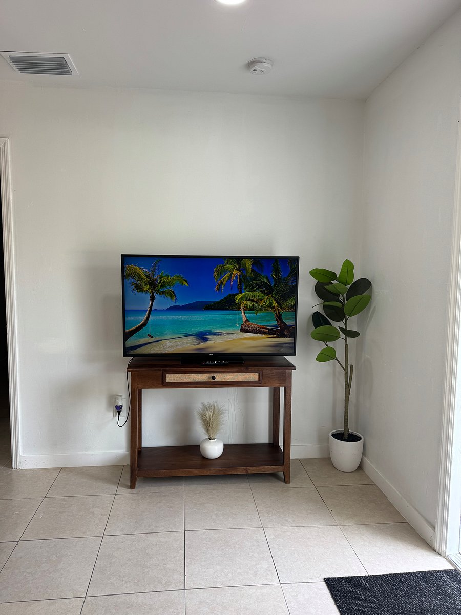 Furnished Finder property 1057007_1 photo 12
