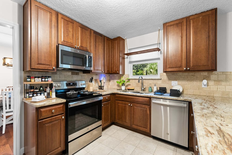 Furnished Finder property 1057098_1 photo 8