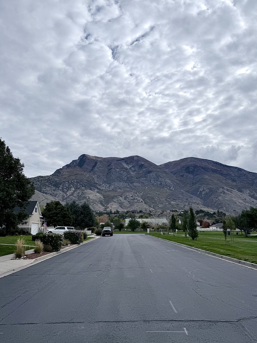 This is the view from the end of our street - isn't it beautiful!?