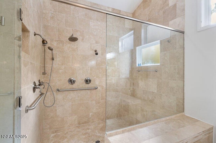 Furnished Finder property 1057129_1 photo 27