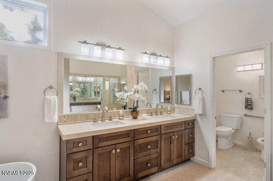 Furnished Finder property 1057129_1 photo 25