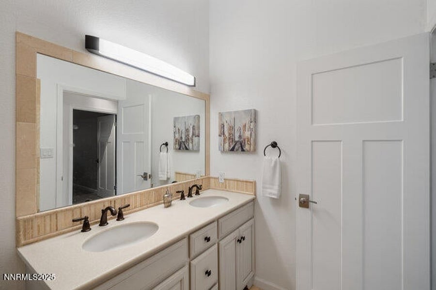 Furnished Finder property 1057129_1 photo 38