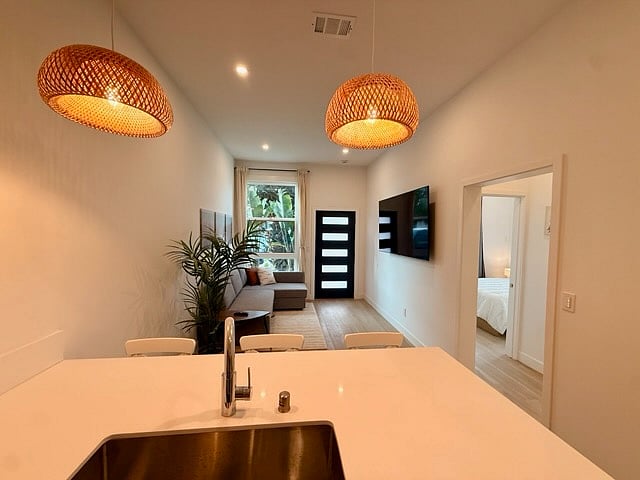 Furnished Finder property 1057136_1 photo 2