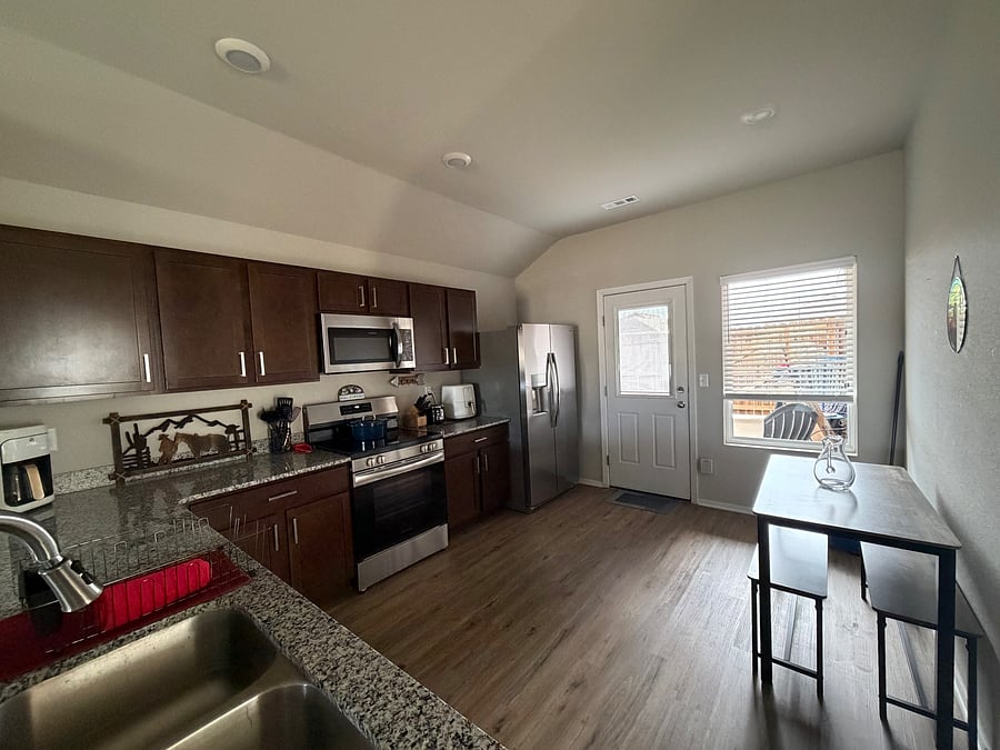 Furnished Finder property 1057159_1 photo 9