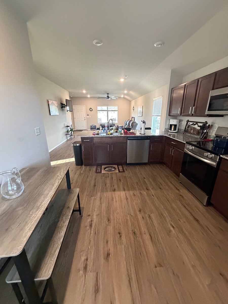 Furnished Finder property 1057159_1 photo 3