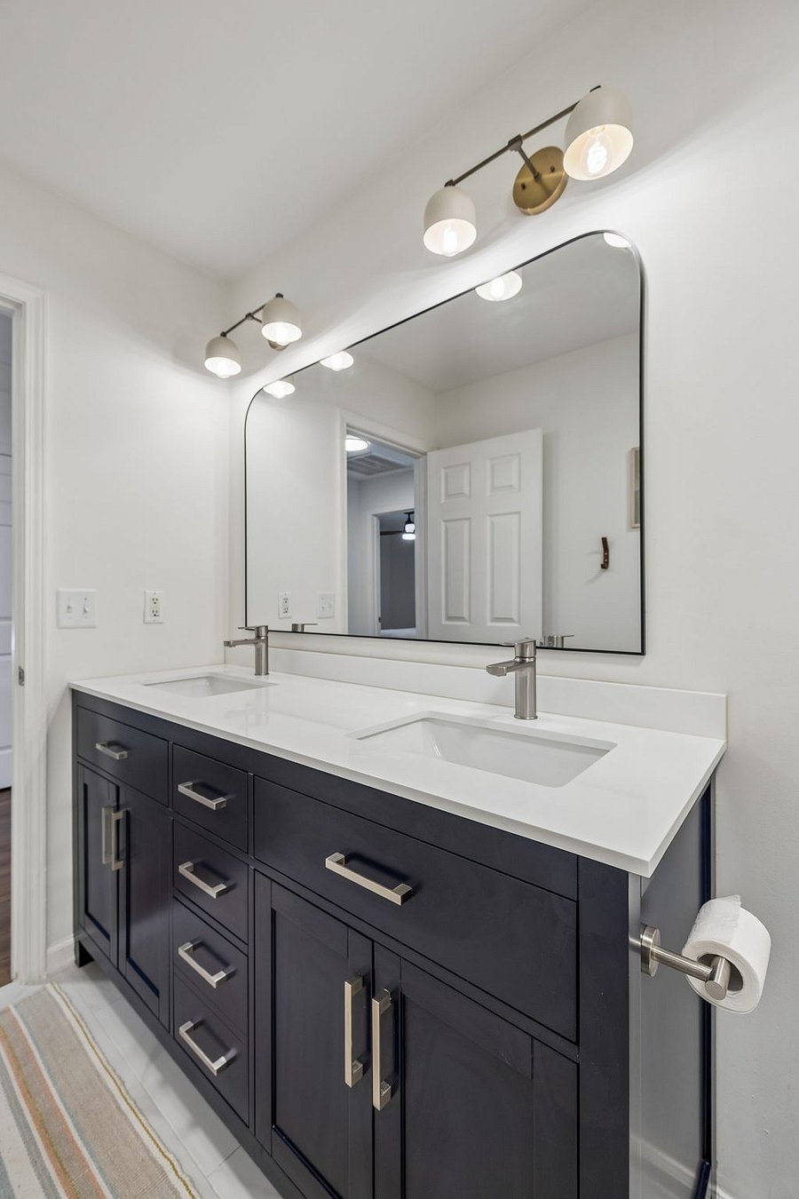 Furnished Finder property 1057186_1 photo 35