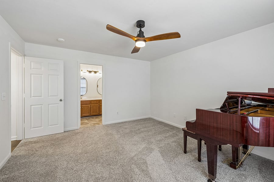 Furnished Finder property 1057186_1 photo 32
