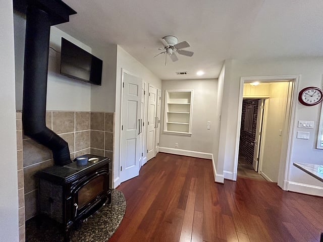 Furnished Finder property 1057225_1 photo 15
