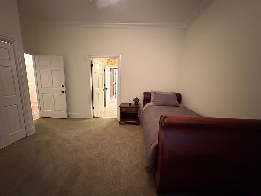 Furnished Finder property 1057275_1 photo 4