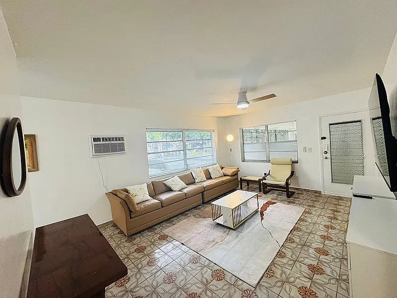 Furnished Finder property 1057305_1 photo 2