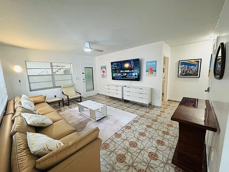 Furnished Finder property 1057305_1 photo 3