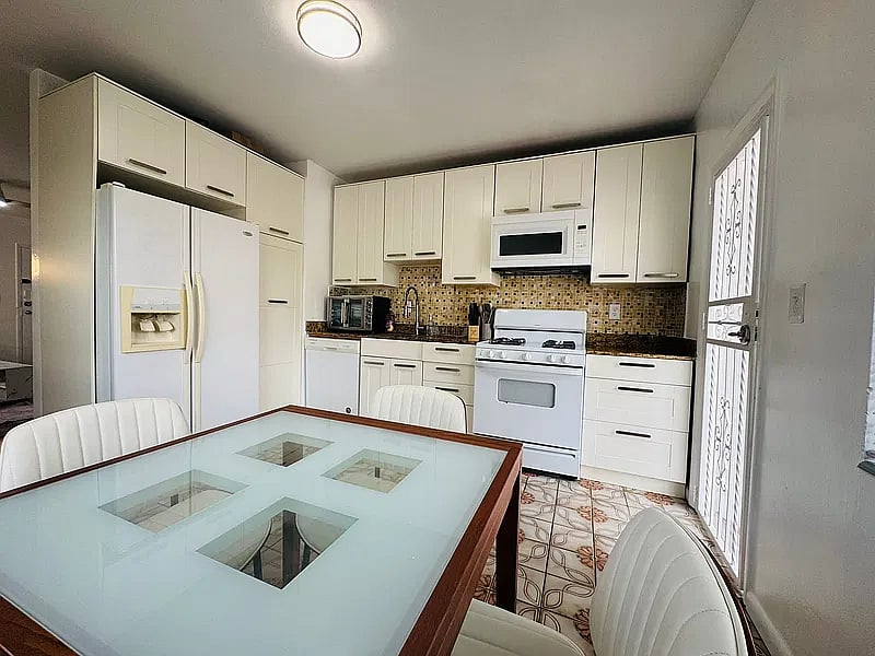 Furnished Finder property 1057305_1 photo 5