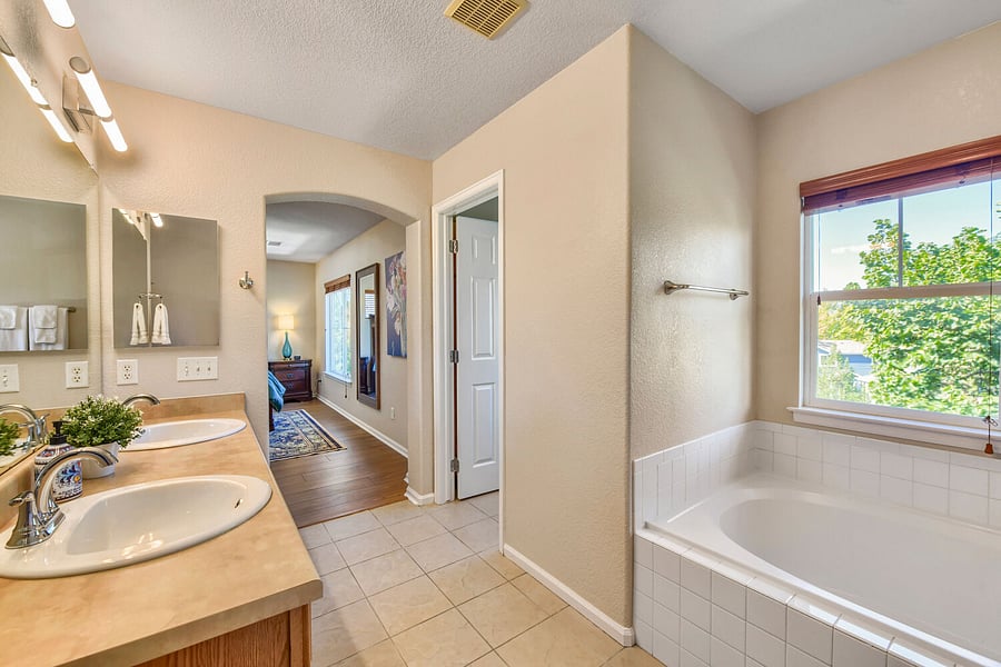 Furnished Finder property 1057349_1 photo 20