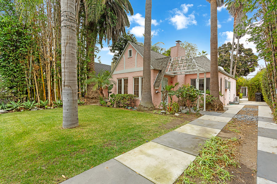 Furnished Finder property 1057352_1 photo 2