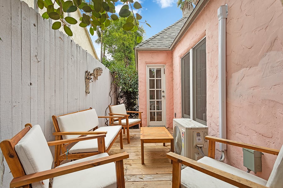 Furnished Finder property 1057352_1 photo 13