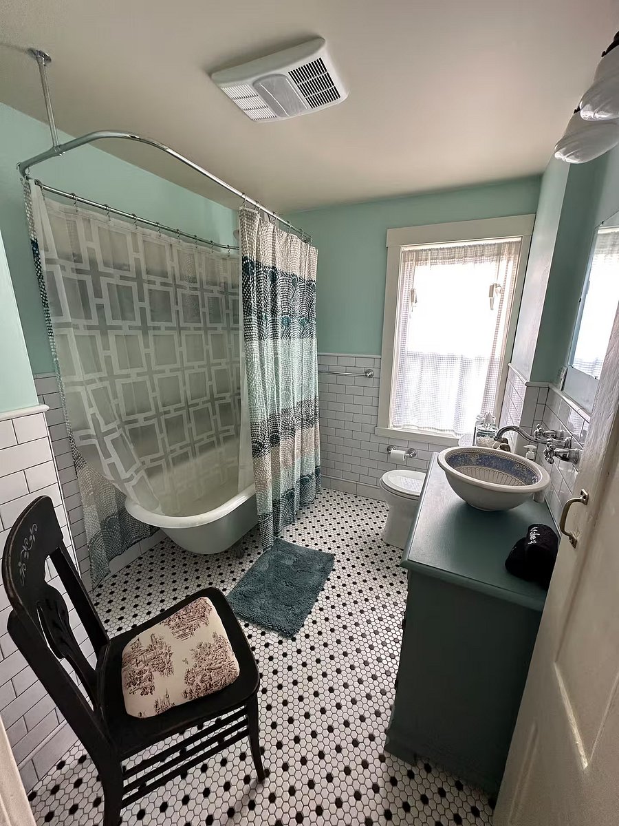 Furnished Finder property 1057354_1 photo 23