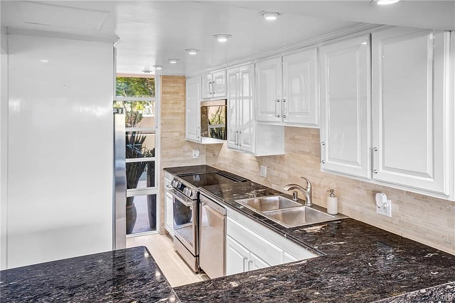 Furnished Finder property 1057371_1 photo 18