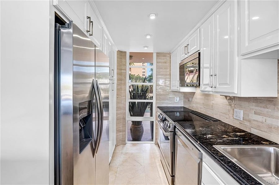Furnished Finder property 1057371_1 photo 17