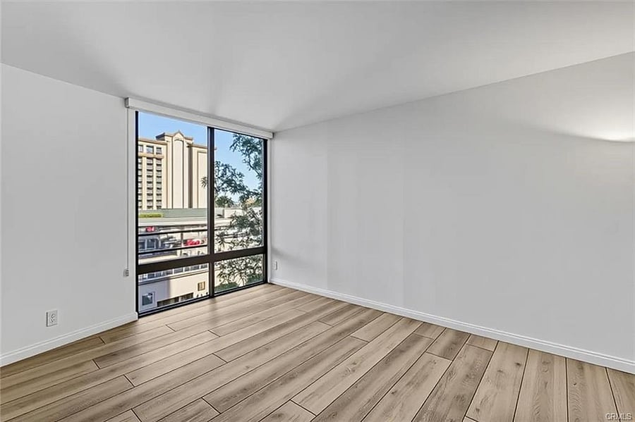 Furnished Finder property 1057371_1 photo 10