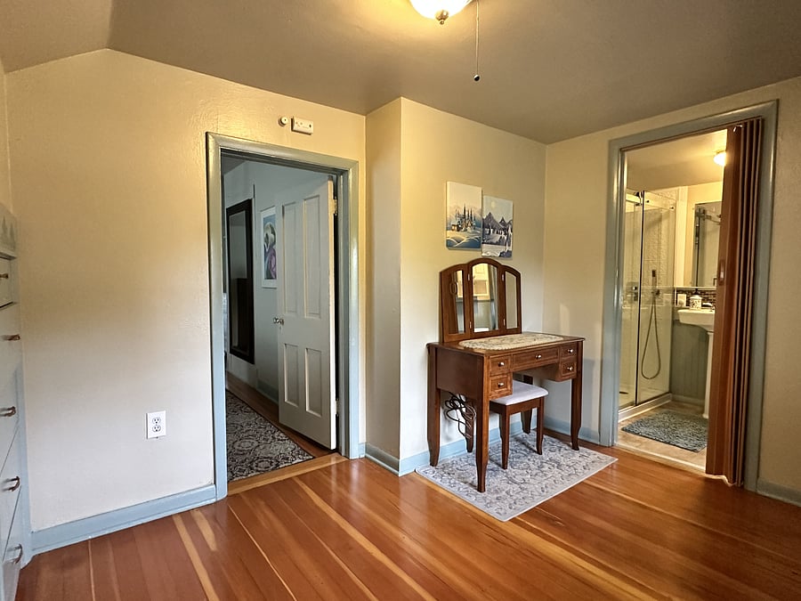 Furnished Finder property 1057392_1 photo 11
