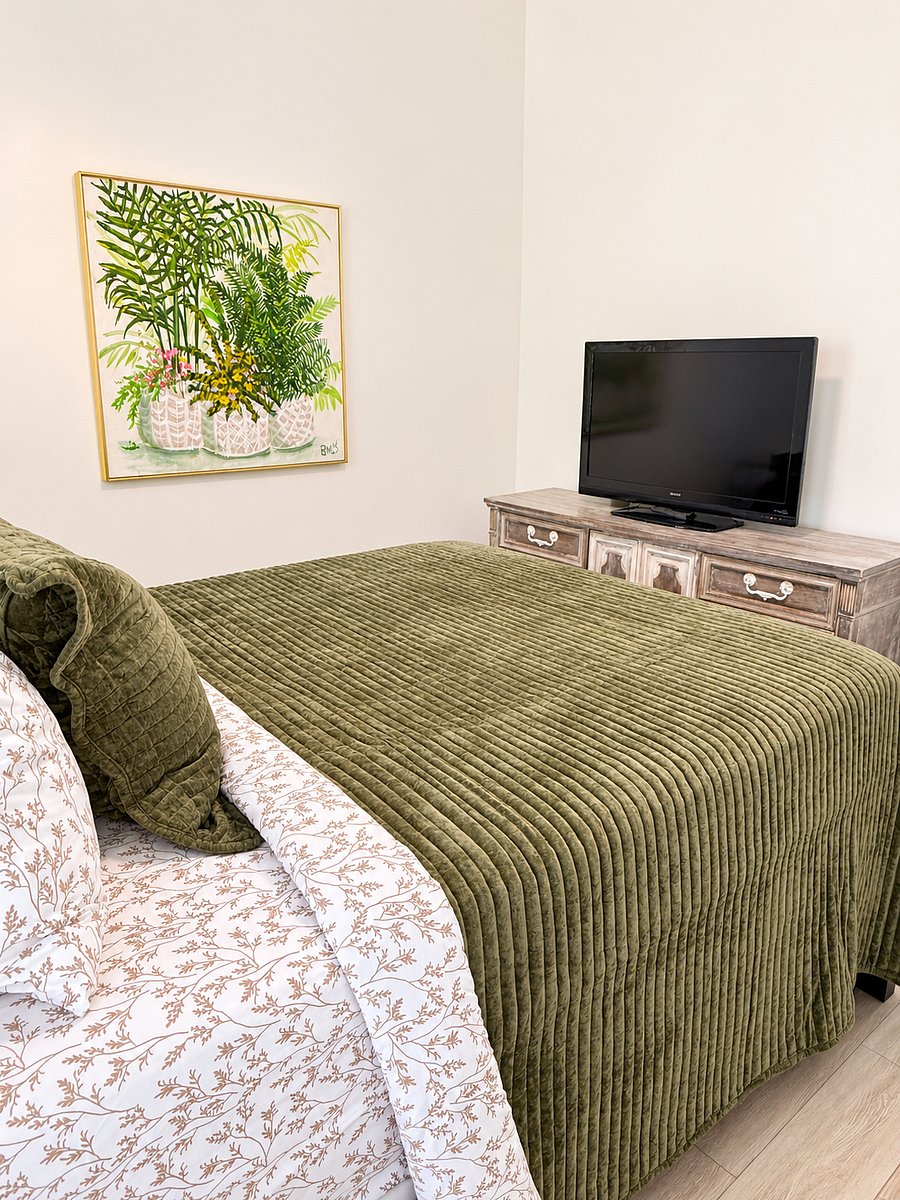Furnished Finder property 1057394_1 photo 12