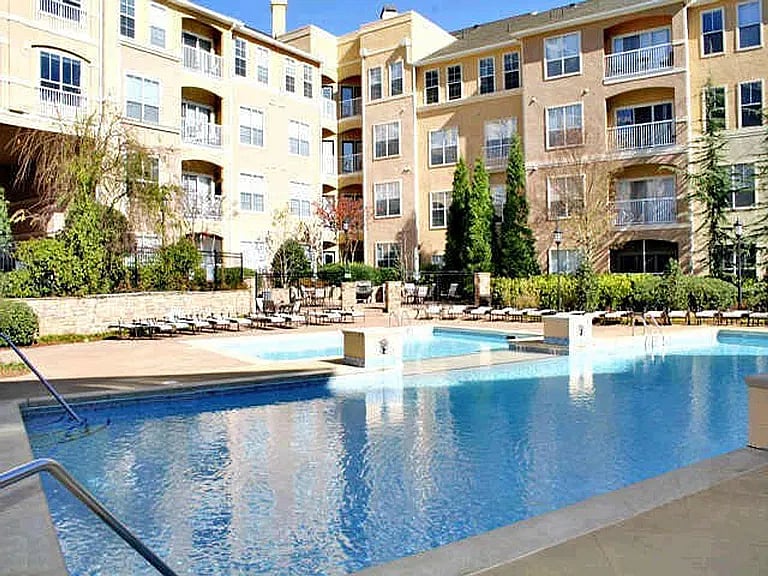 Furnished Finder property 1057421_1 photo 3