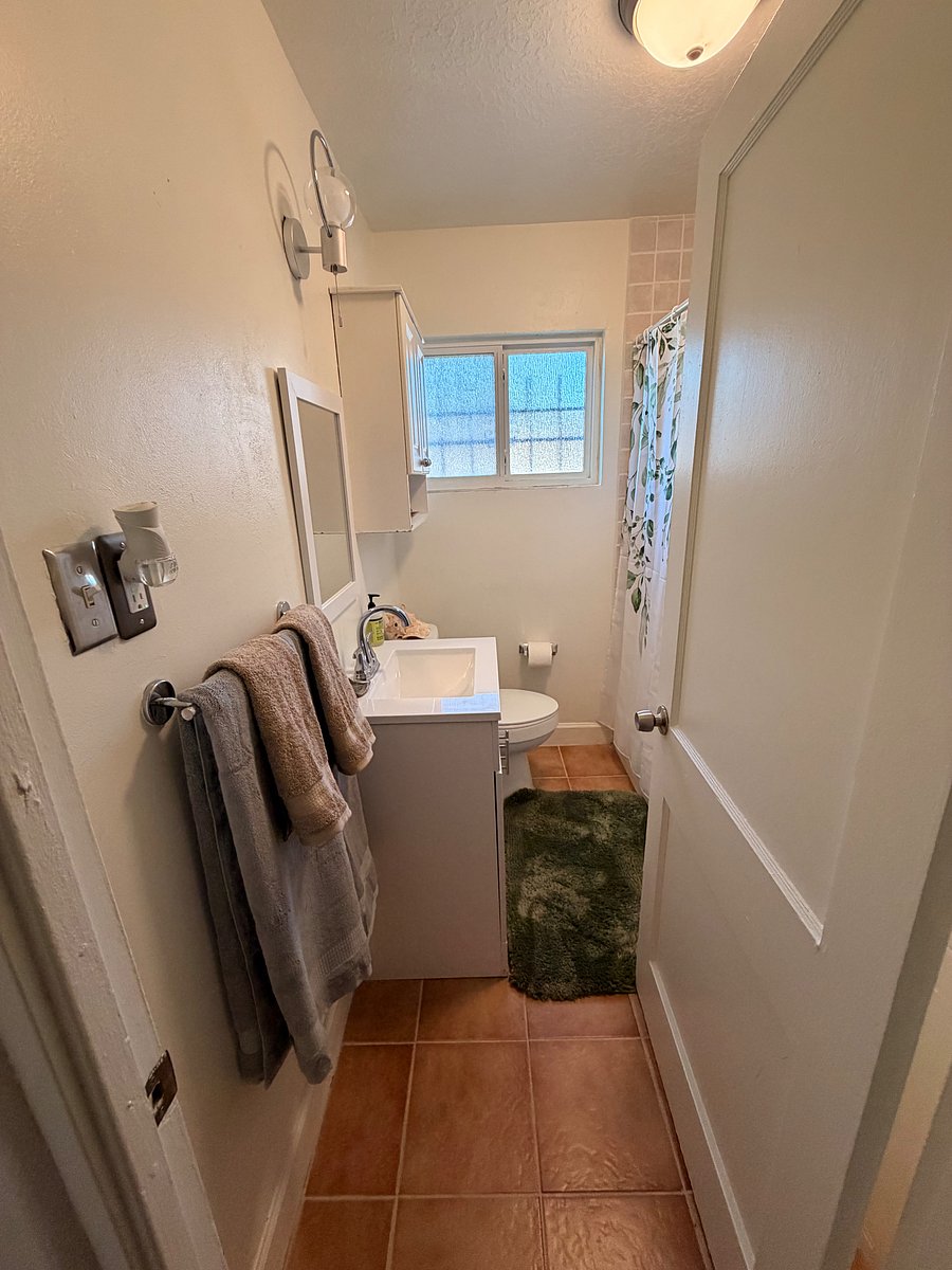 Furnished Finder property 1057452_1 photo 12