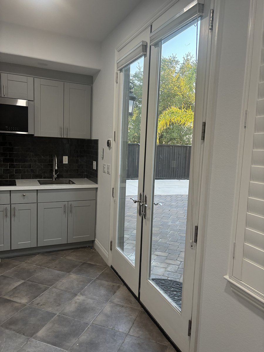 Furnished Finder property 1057468_1 photo 7