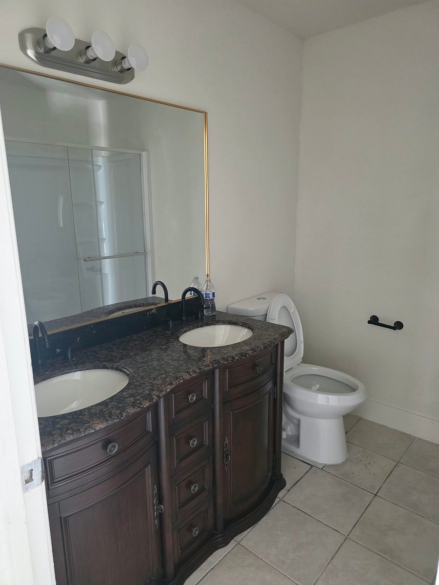 Furnished Finder property 1057470_1 photo 12