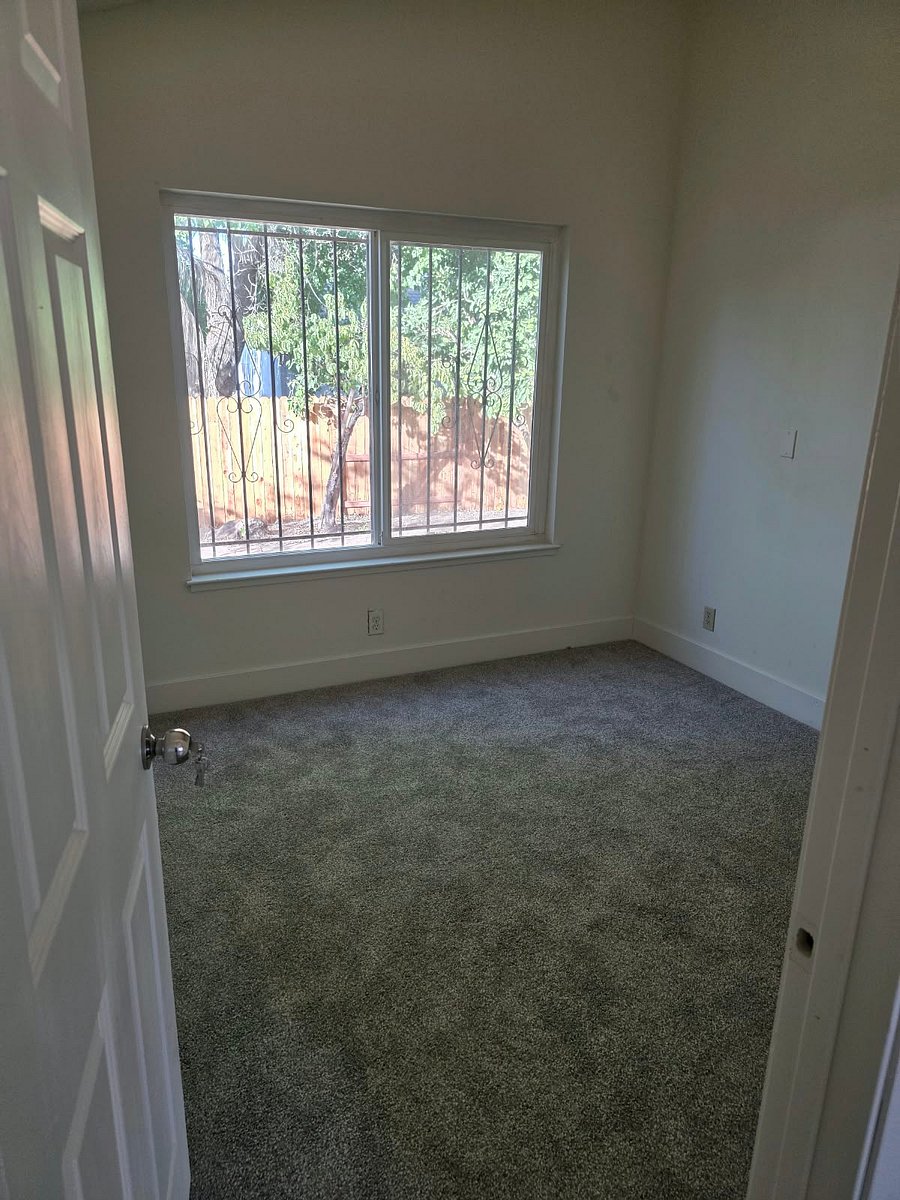 Furnished Finder property 1057470_1 photo 3