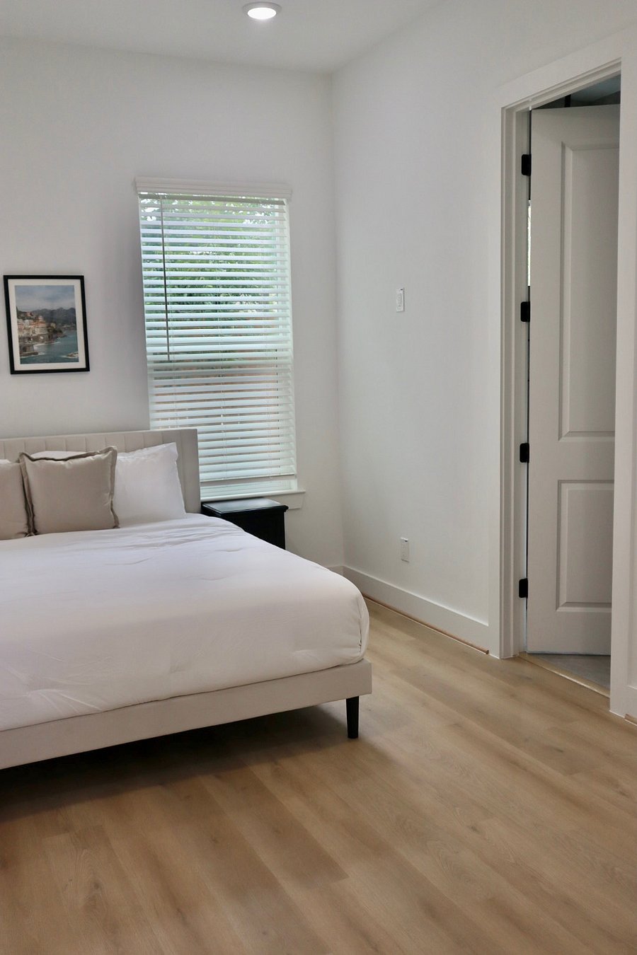 Furnished Finder property 1057484_1 photo 25