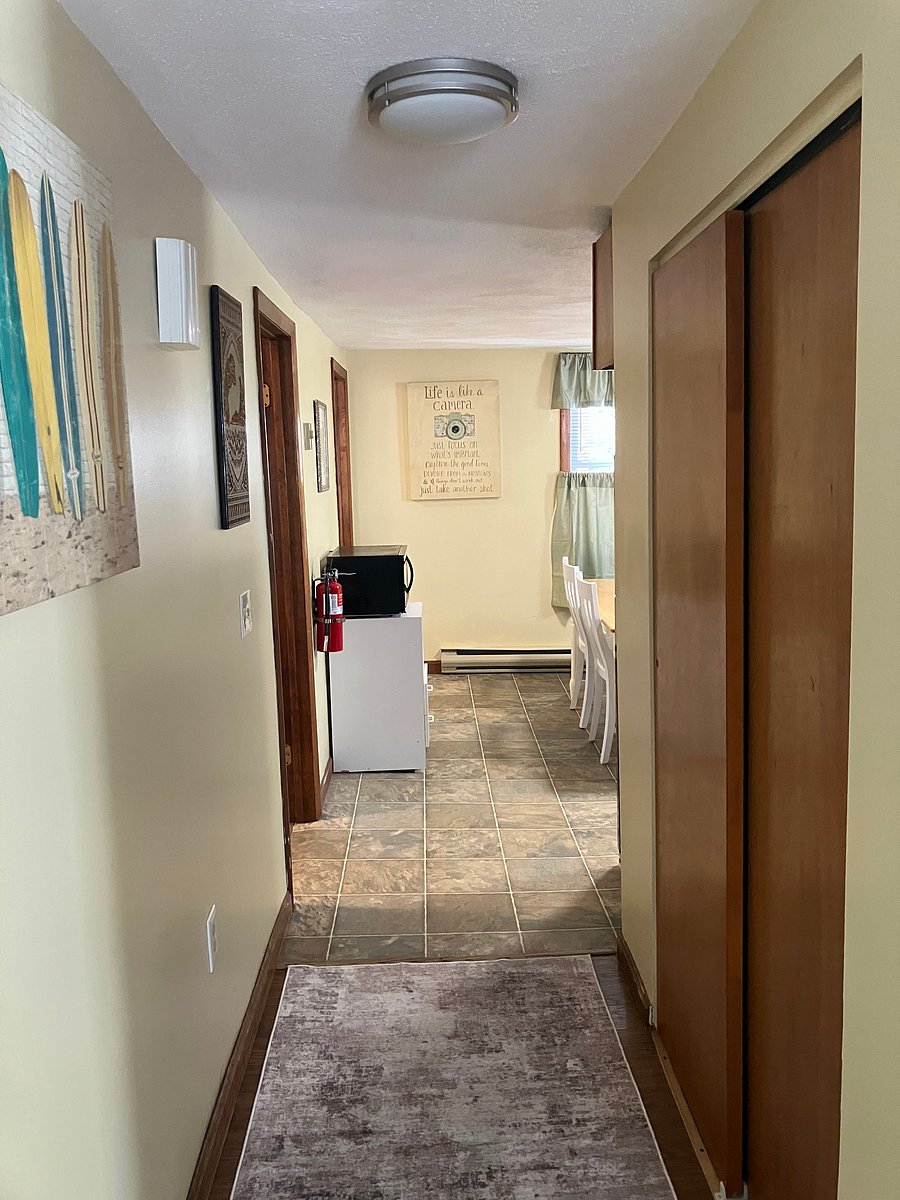2nd floor hallway, looking into kitchen view