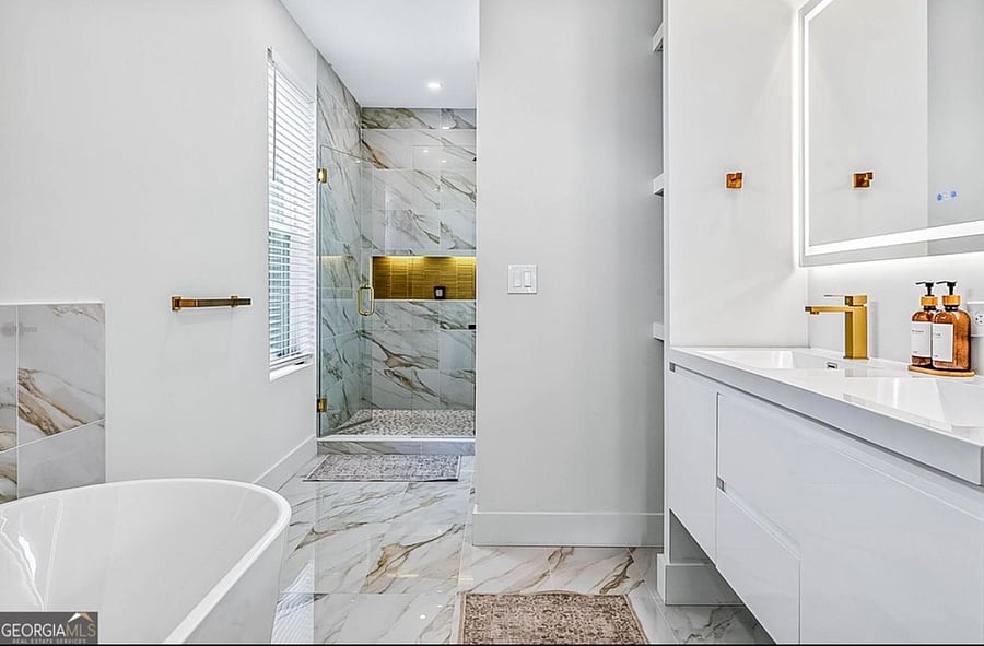Furnished Finder property 1057613_1 photo 24