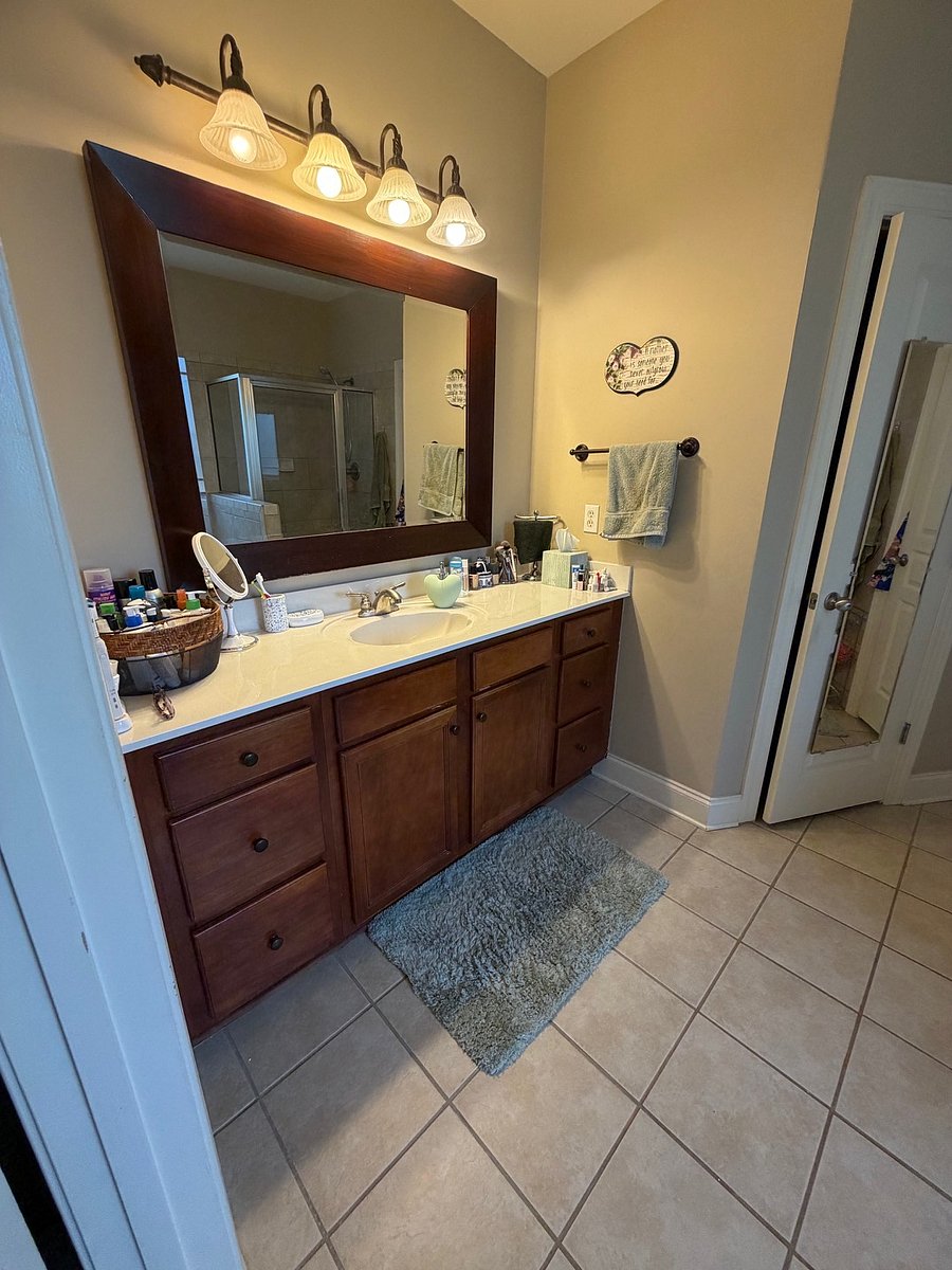 Furnished Finder property 1057677_1 photo 16