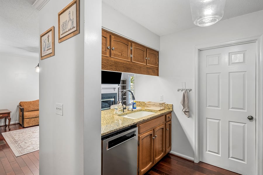 Furnished Finder property 1057710_1 photo 13