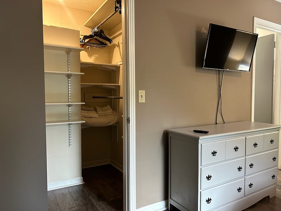 Furnished Finder property 1057716_1 photo 21