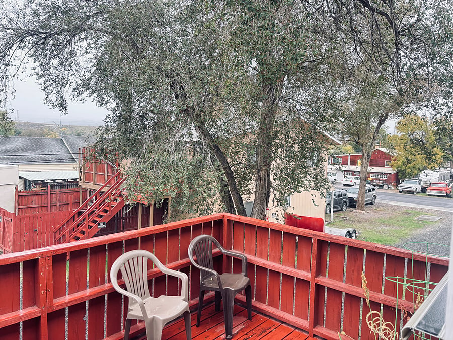 deck facing south with grill