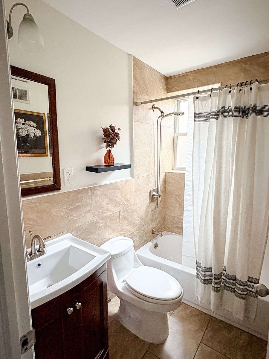 Furnished Finder property 1057721_1 photo 9