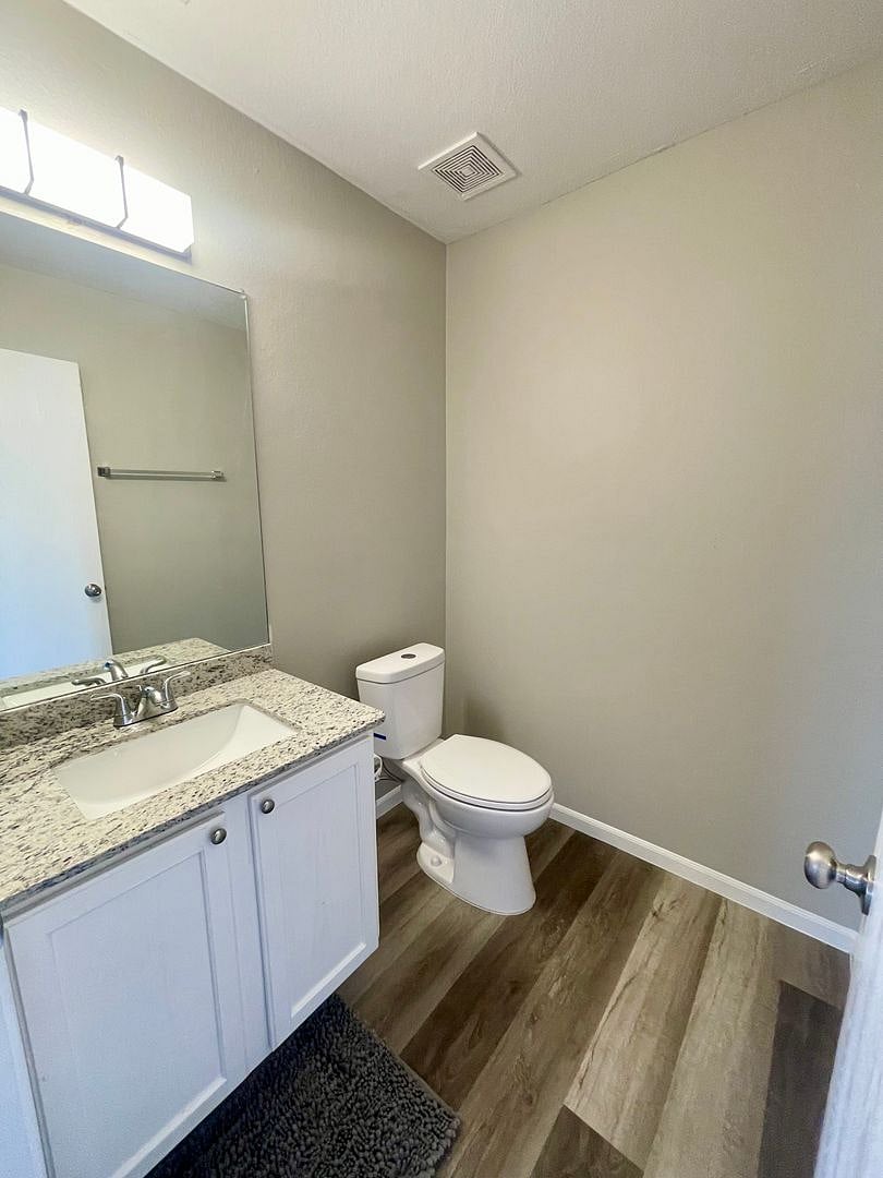 Furnished Finder property 1057731_1 photo 3
