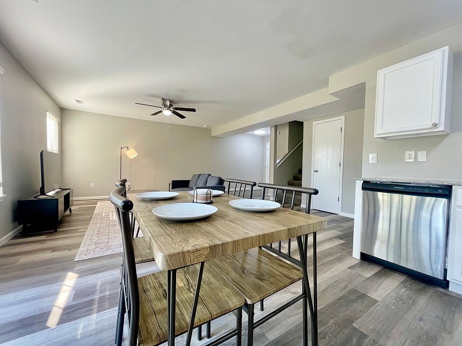 Furnished Finder property 1057731_1 photo 5