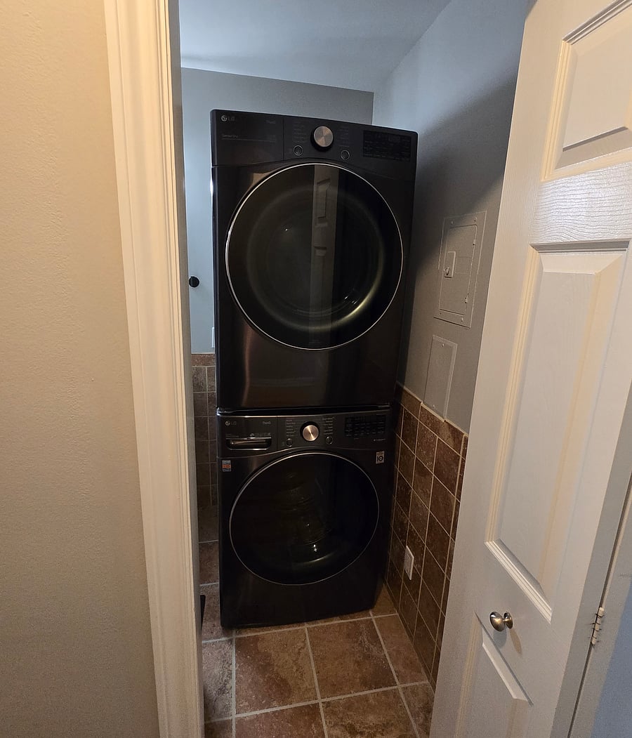 Furnished Finder property 1057842_1 photo 16